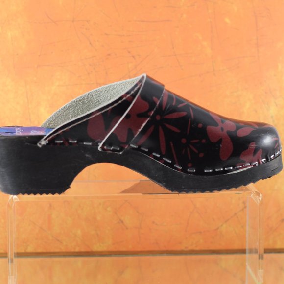 Cape Clogs Made in Sweden - Picture 4 of 16